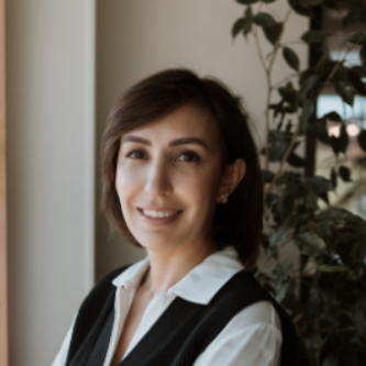 Imane Alatillah - Free-lance CFO