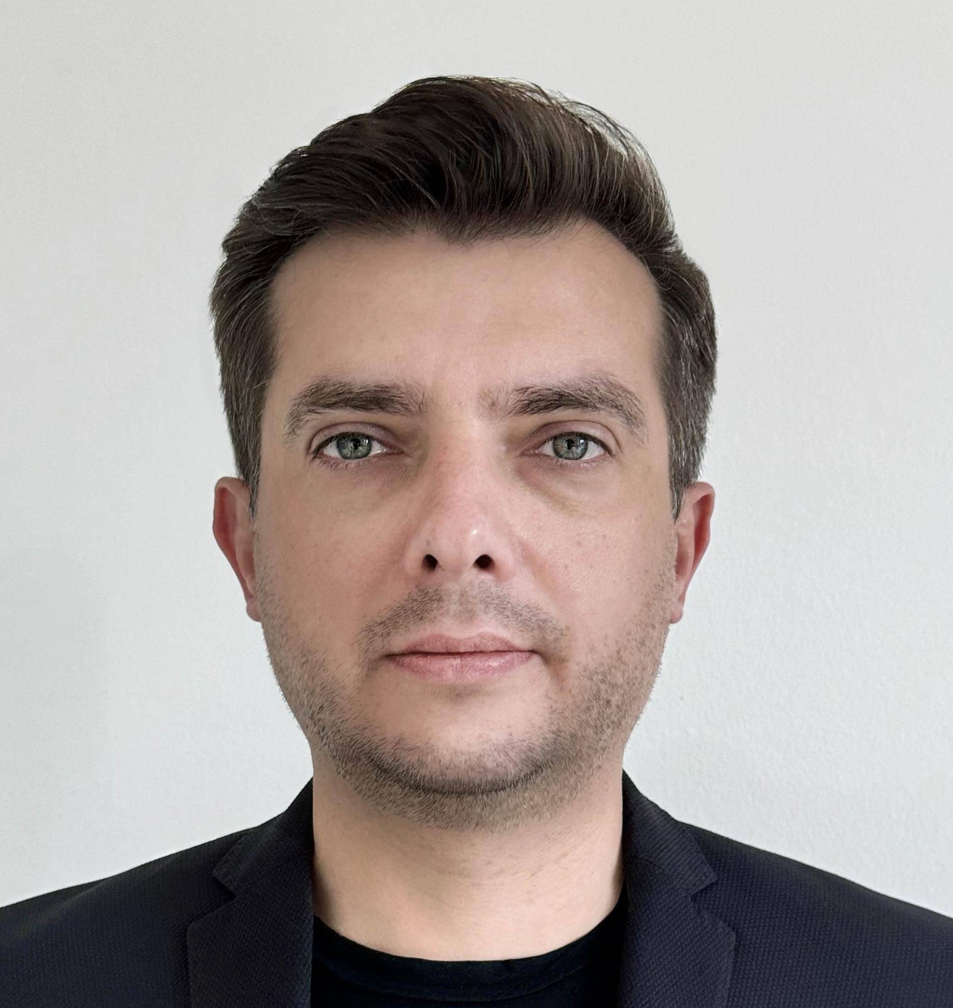 Adrian Topala - Software Engineering Leader | Fullstack | DevOps