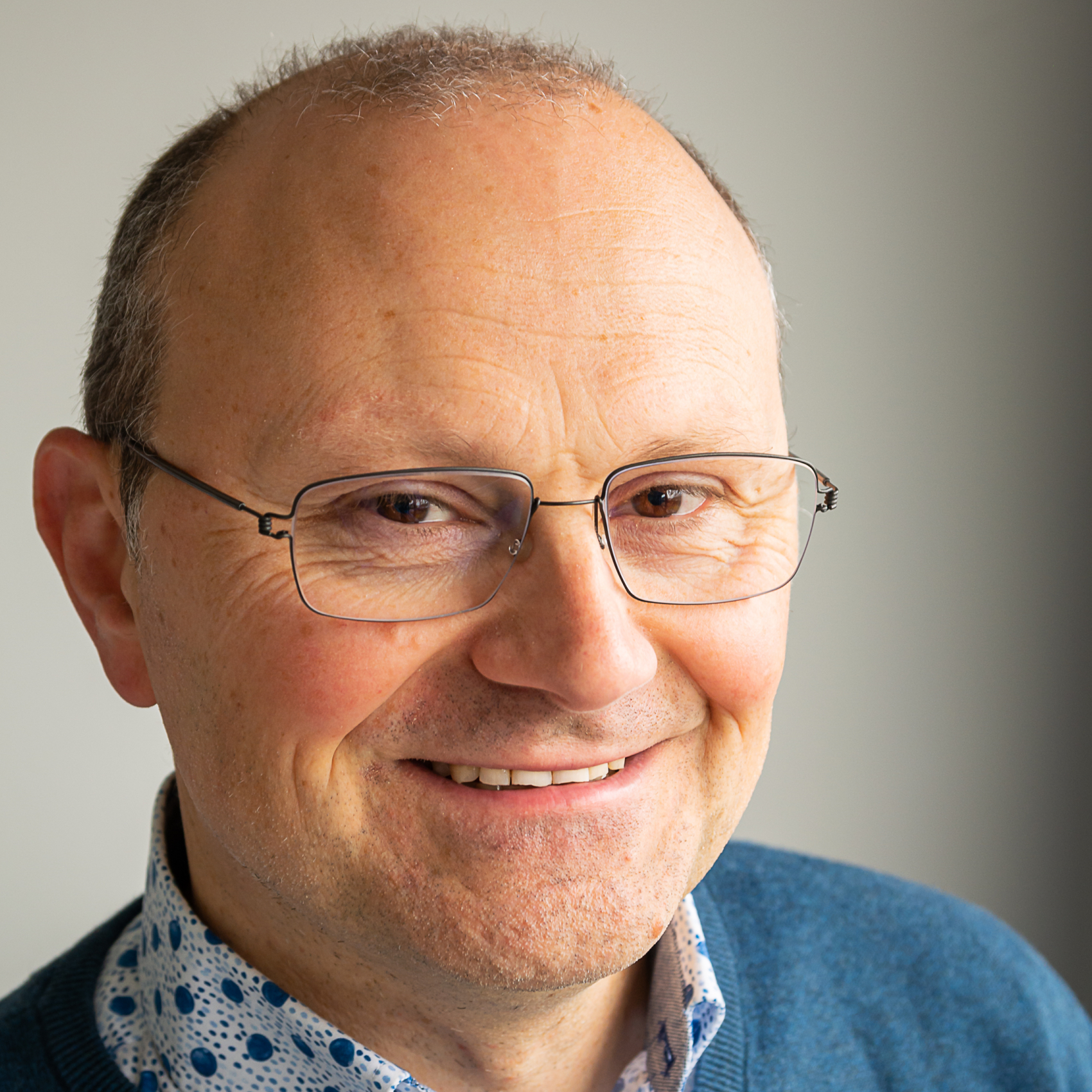 Christophe Vansteelandt - Crestron Certified Programmer, Biamp AIP, C#