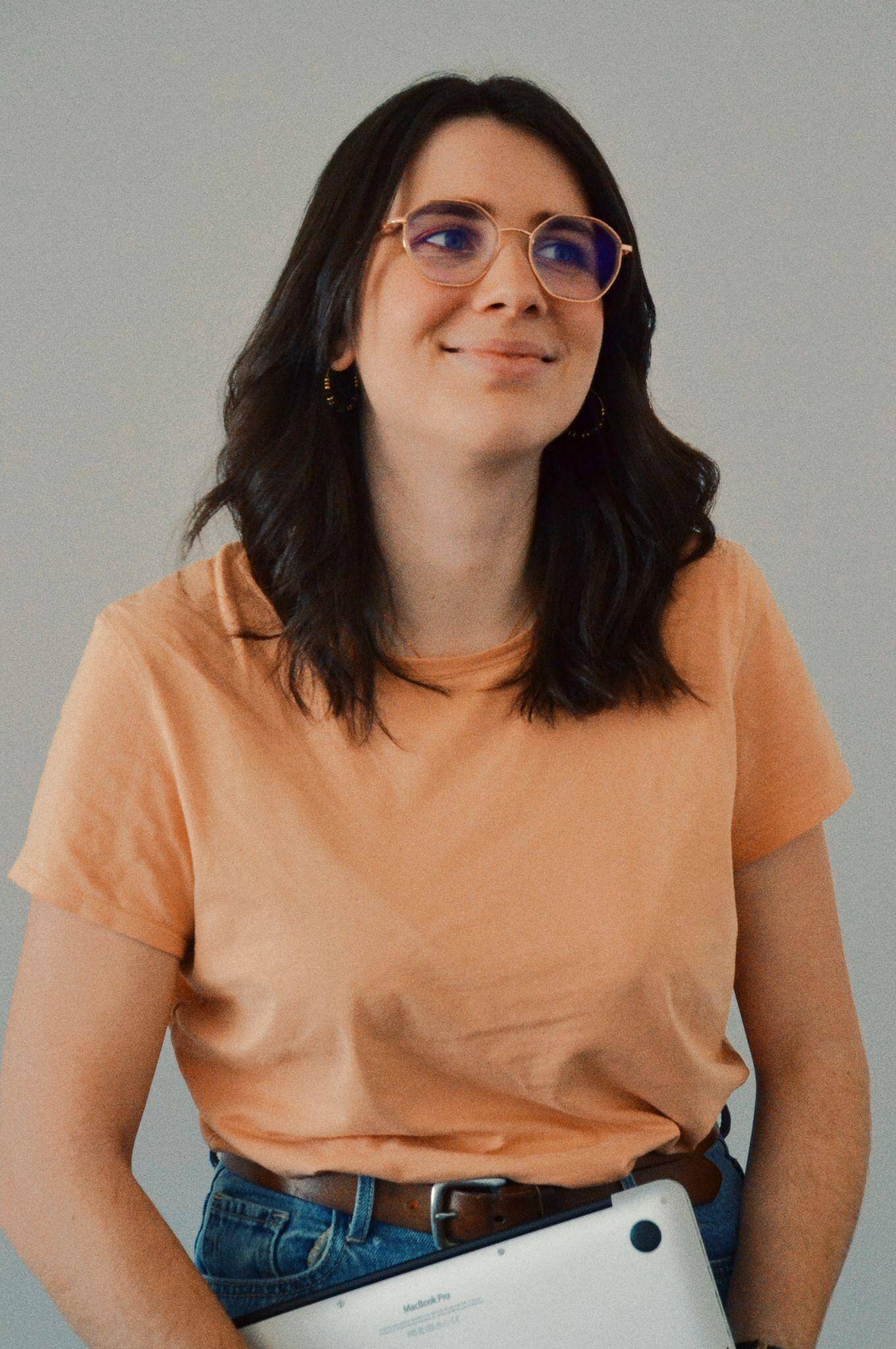 Lea Risse - Communicante, community manager,designer graphique