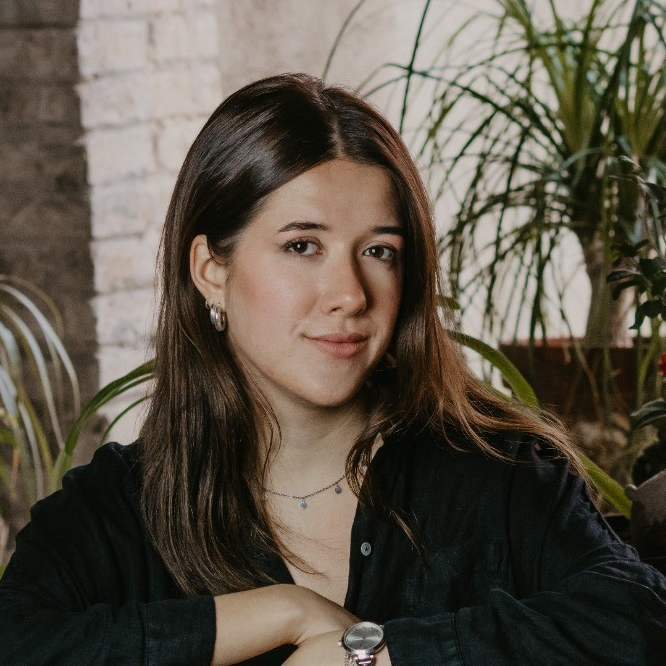 Ana Macías Hervás - Diseñadora gráfica, branding, web, creativa