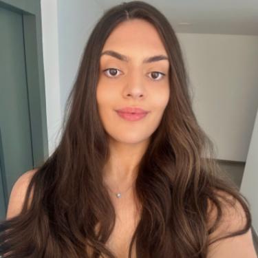 Marcela Andrade - E-commerce Operations Specialist | Shopify · Back-