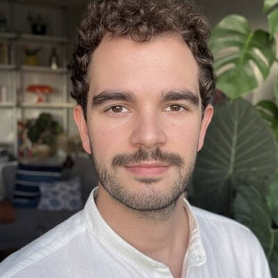 Théo Gil - Retail Marketing & Brand Activation | Luxury FMCG