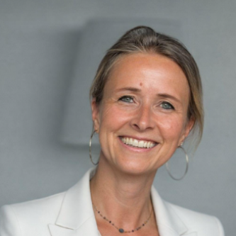 Caroline Leidgens - Consultante Développement Commercial