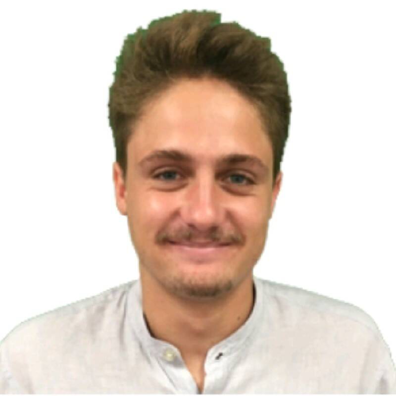 Vincent M. - Développeur Full-Stack & Architecte Cloud
