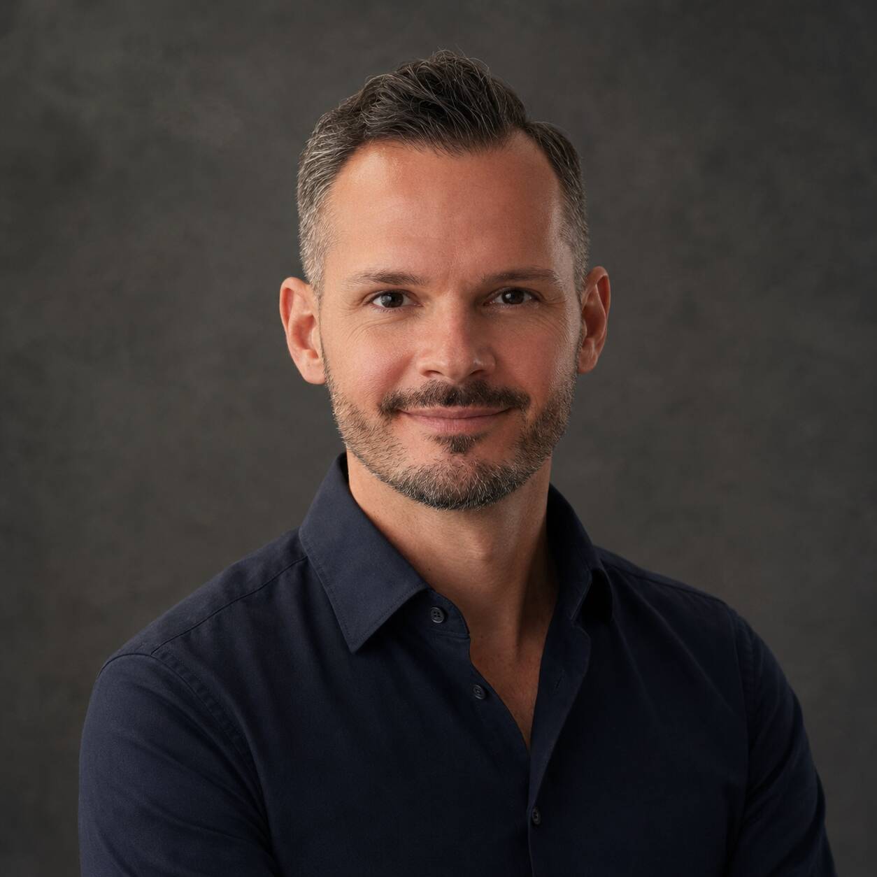 Matthias V. - Senior Developer | Vue / Nuxt / React |Performance