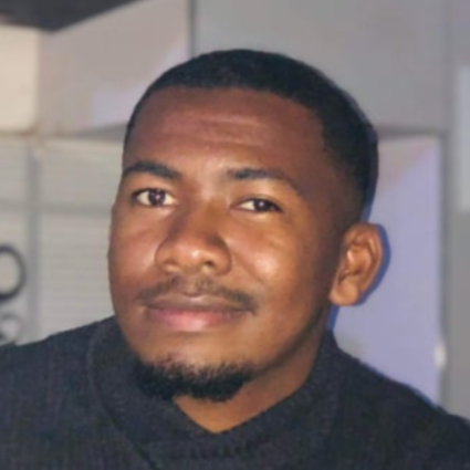Tanjonaiko Ezra R. - Performance Marketer | Paid Ads (Google, Native, P