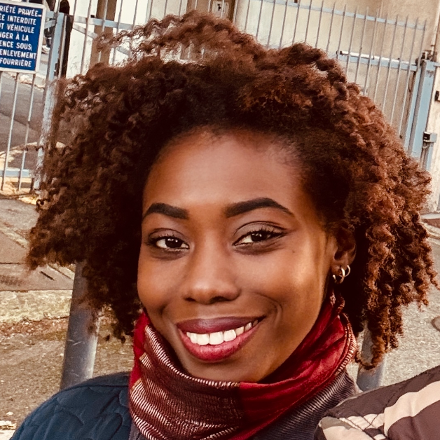 Samsha Freitas - Traductrice & Localisatrice EN • PT • Sango → FR