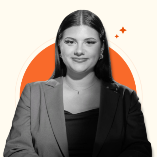 Elena Salucci - Freelance Graphiste & Community Manager