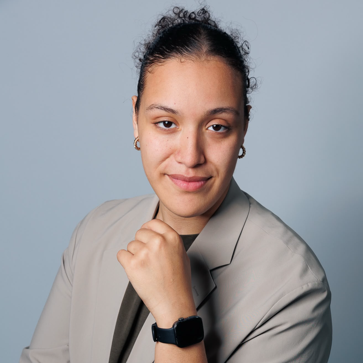 Hana Mostefaoui - Consultante Gouvernance, Risques & Conformité