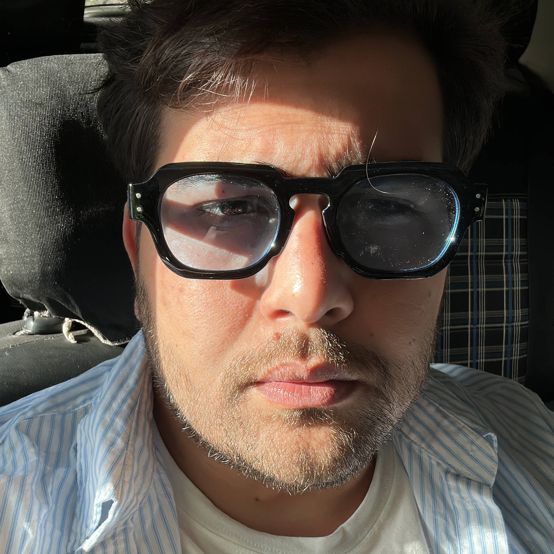 Youssef Benhassou - Assistant en recherche juridique,compliance junior