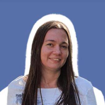 Aurore Naszalyi - Community Manager | Rédaction SEO 👩🏻‍💻Education