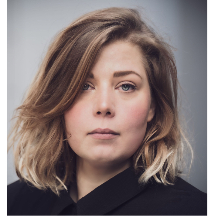 Christine Bernshaus - Translator - Content Creator - Writing Coach 
