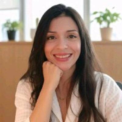 Karina Davila Prieto - Consultora & Estratega de Negocios 360°| Agile HR