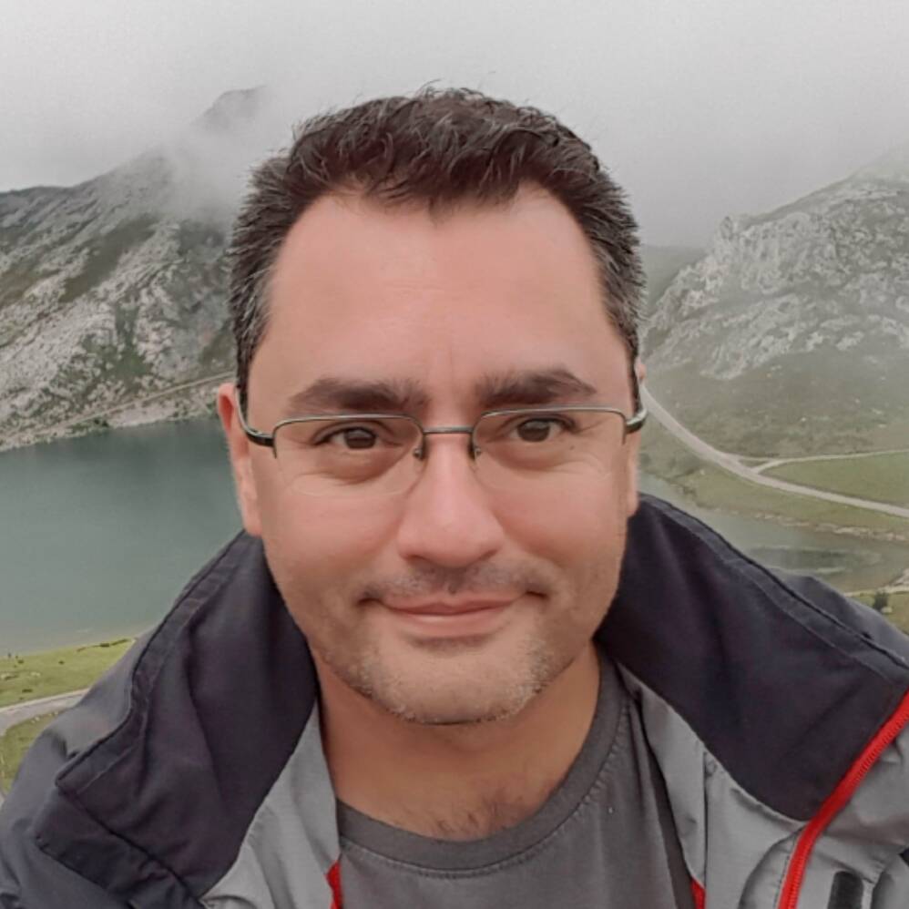 Oscar Menendez - Desarrollador fullstack senior