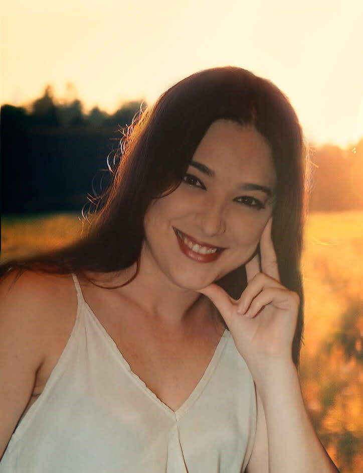 Verónica Martínez - Diseñadora gráfica licenciada en publicidad