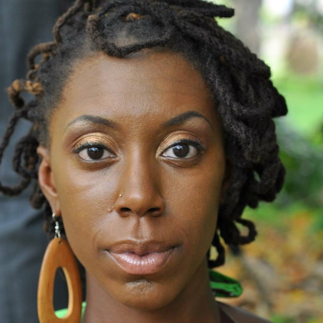 Muna L.