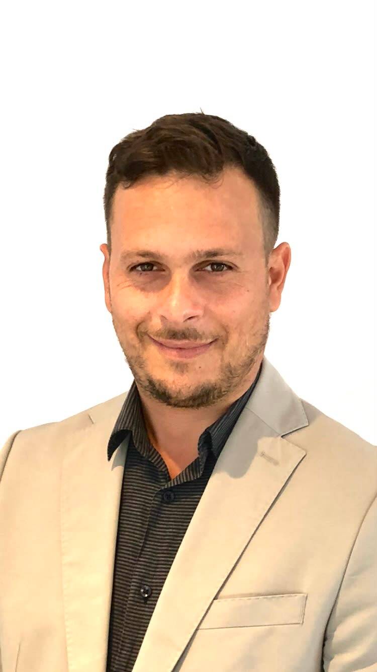 Damian G.