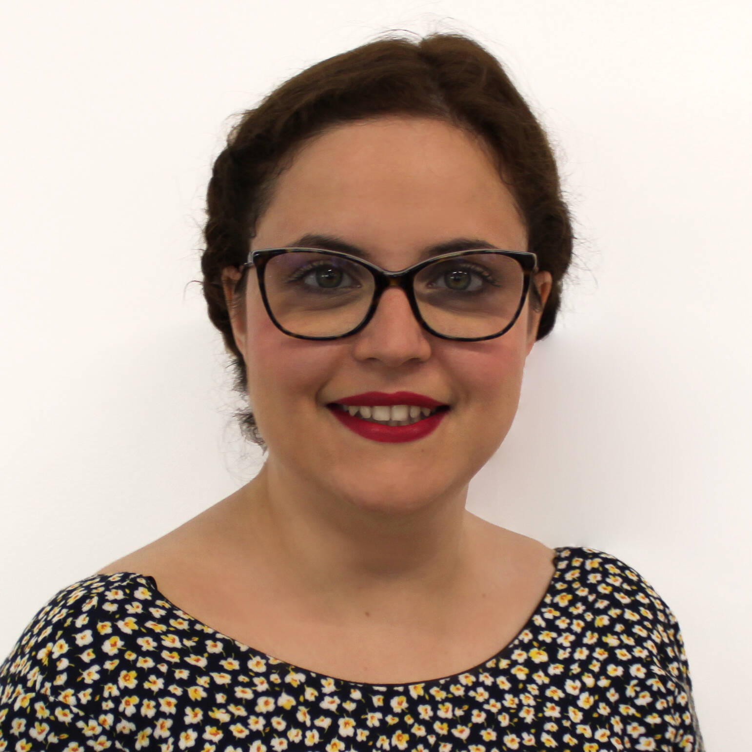 Sara Cubas García De Marina - Senior Brand Designer, Graphic Designer & Copy