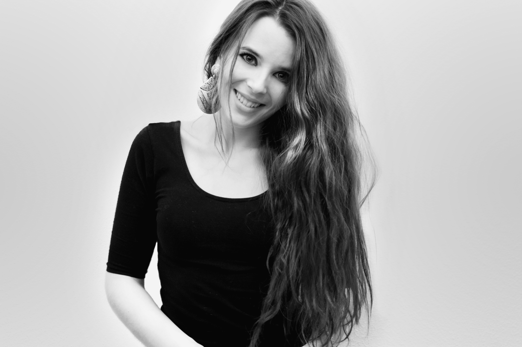 Ruth G. - Senior Digital Product Designer 