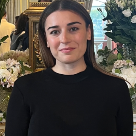 Larissa Dernour