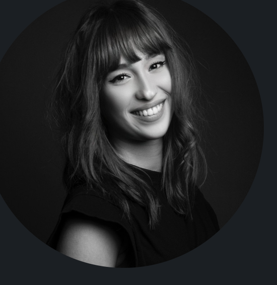 Théa R.