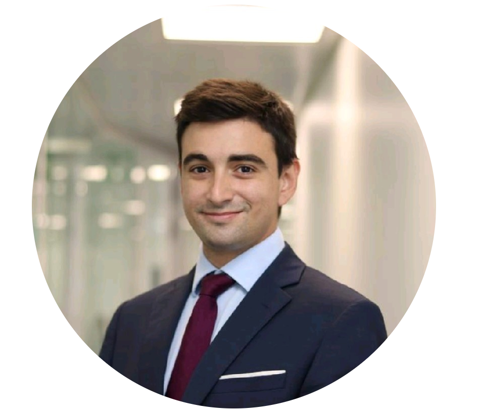 Pau Claraso - financial planning analyst