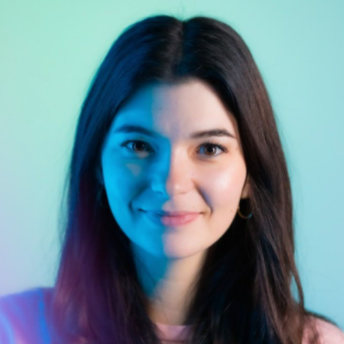 Justine Carcey - CRM MANAGER