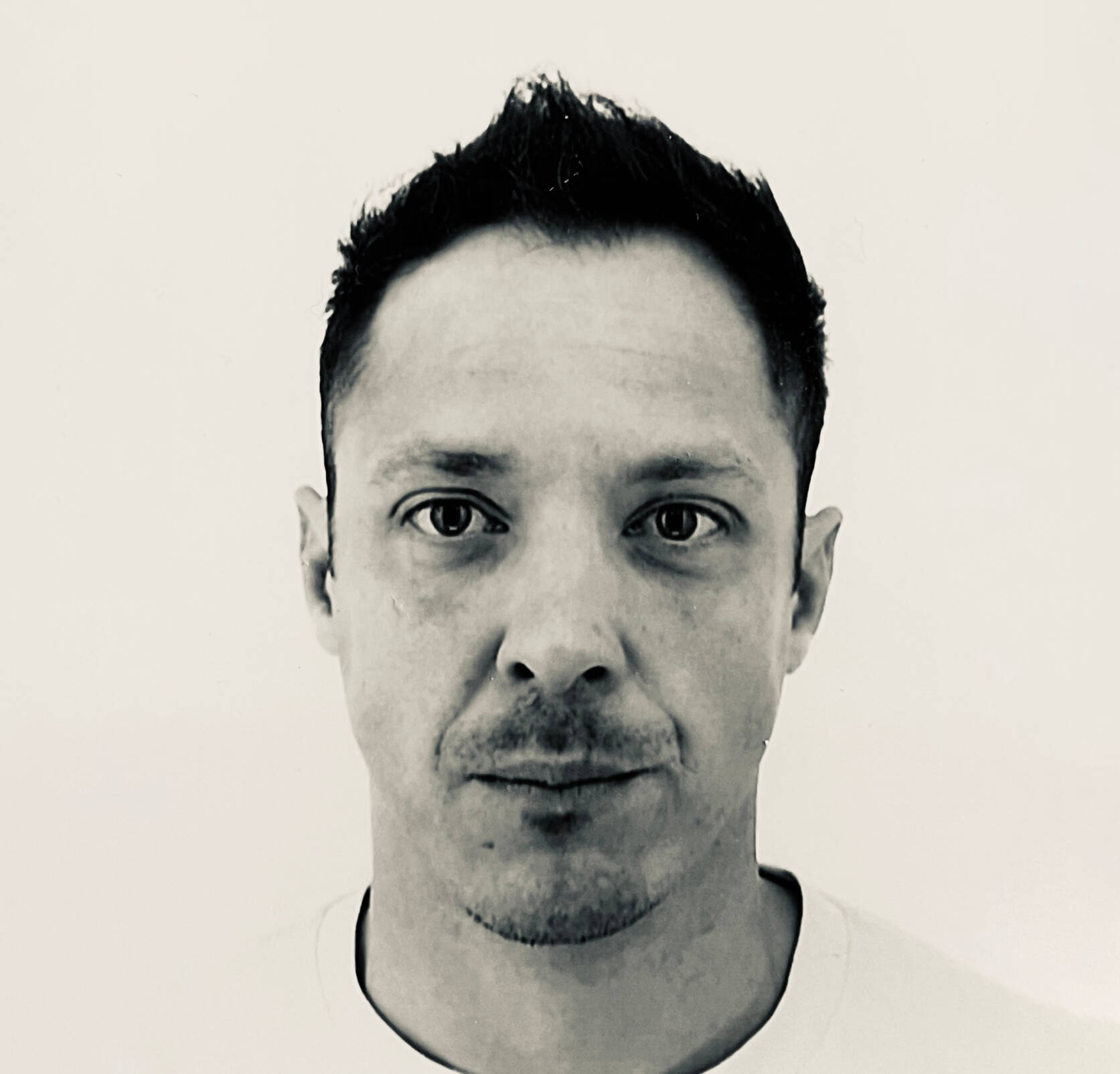 Frederic B. - Brand, Design & Creative Strategy - Luxury