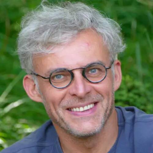 Denis  - Expert in AI, ontologies and knowledge graphs