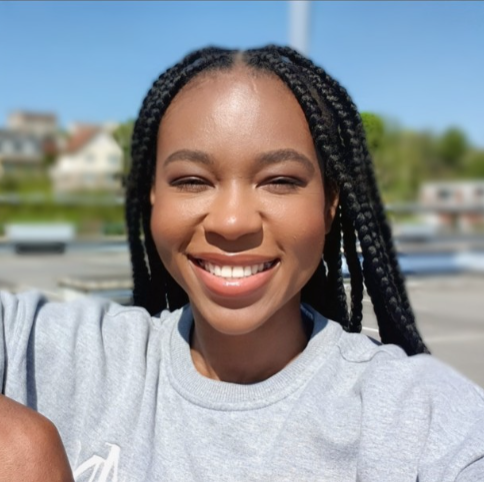 Kristelle  - Customer Care & Operations Manager