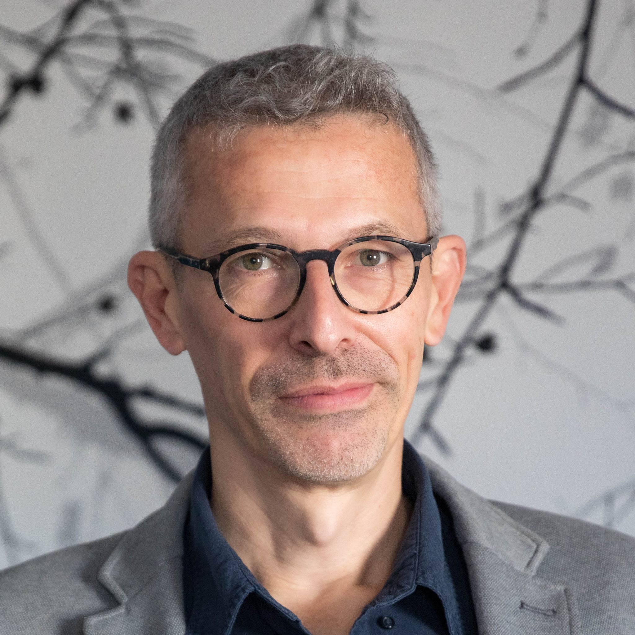 Yan P. - Directeur de Produit Digital & Transformation