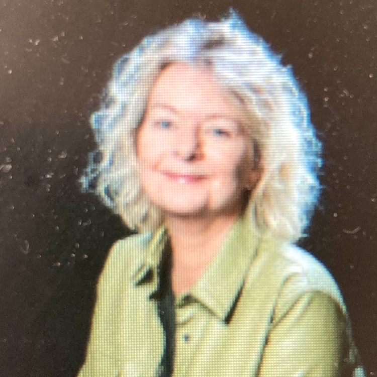 Monique Van Zoest