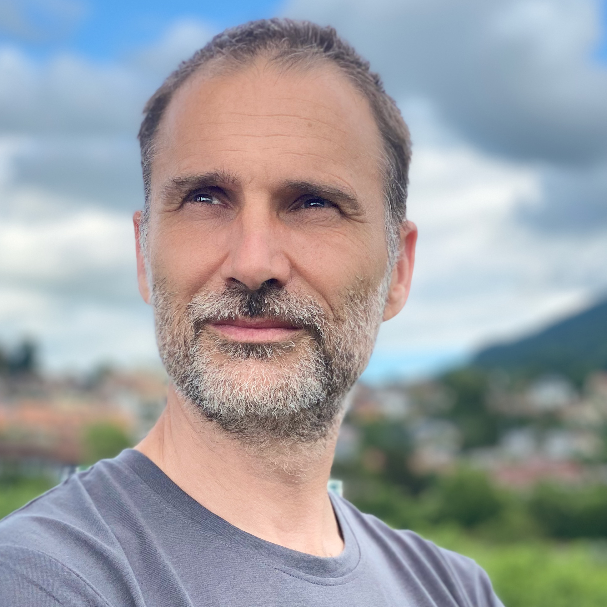 Marc Grand D'Hauteville - Stratège digital, directeur créatif, designer