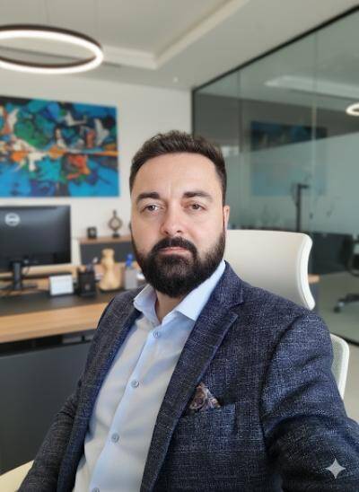 Dimitris Nikolaidis