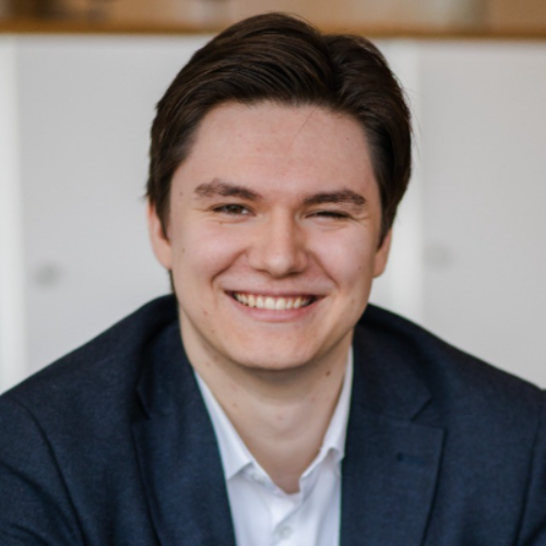 Piotr Szmyd - Senior Consultant