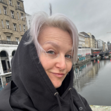 Ingela Fink - Texterin | Fashion Editor | Autorin | Redakteurin