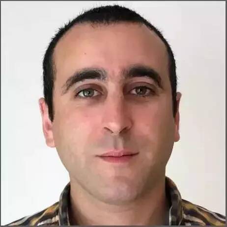 Sébastien  - Network & Cybersecurity Engineer | Managed Services