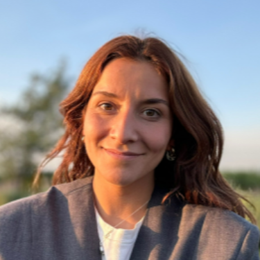 Teresa  - Growth & Market Expansion Consultant