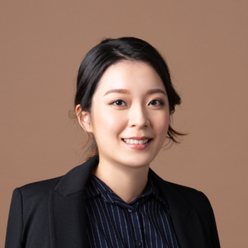 Julia Huang
