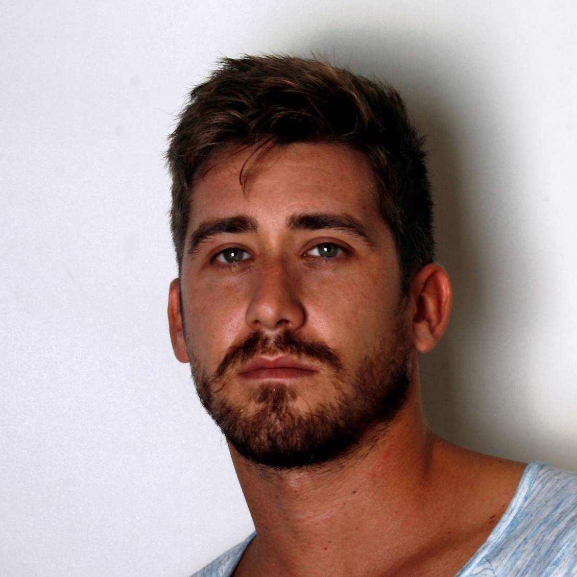 Jose Bercial - Diseñador Gráfico, web y Artista 3D