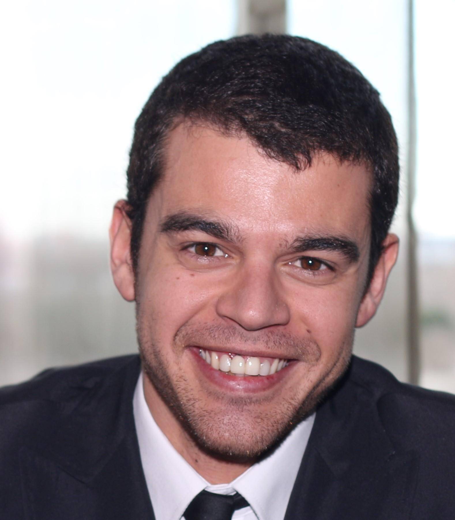 Jei R. - community manager y gestor de redes sociales