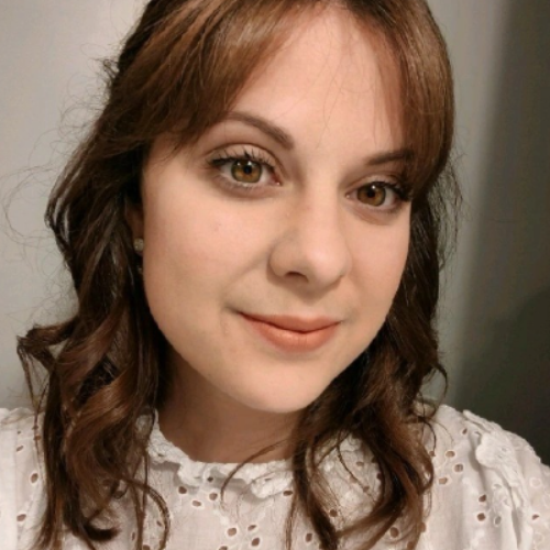 Andrea Teteau - UI/UX designer