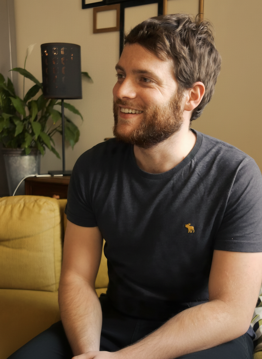 Théo Duprat - Community Manager Senior | Formateur Social Media