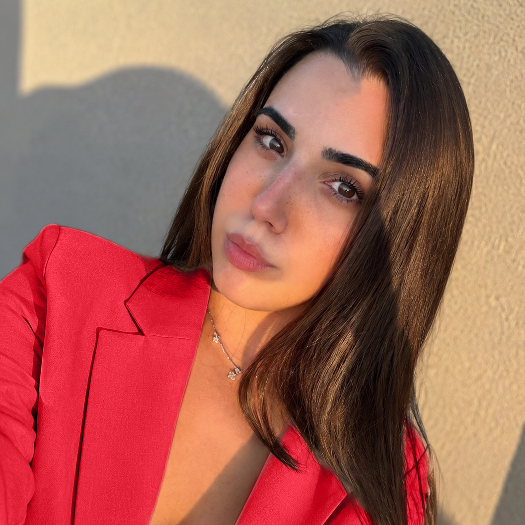 Lindsay E. - WebDesigner