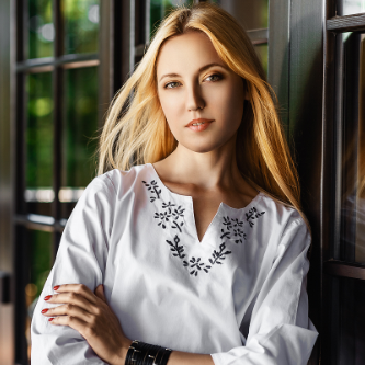 Svitlana Falchenko - Photographe, retoucheur, designer, IA