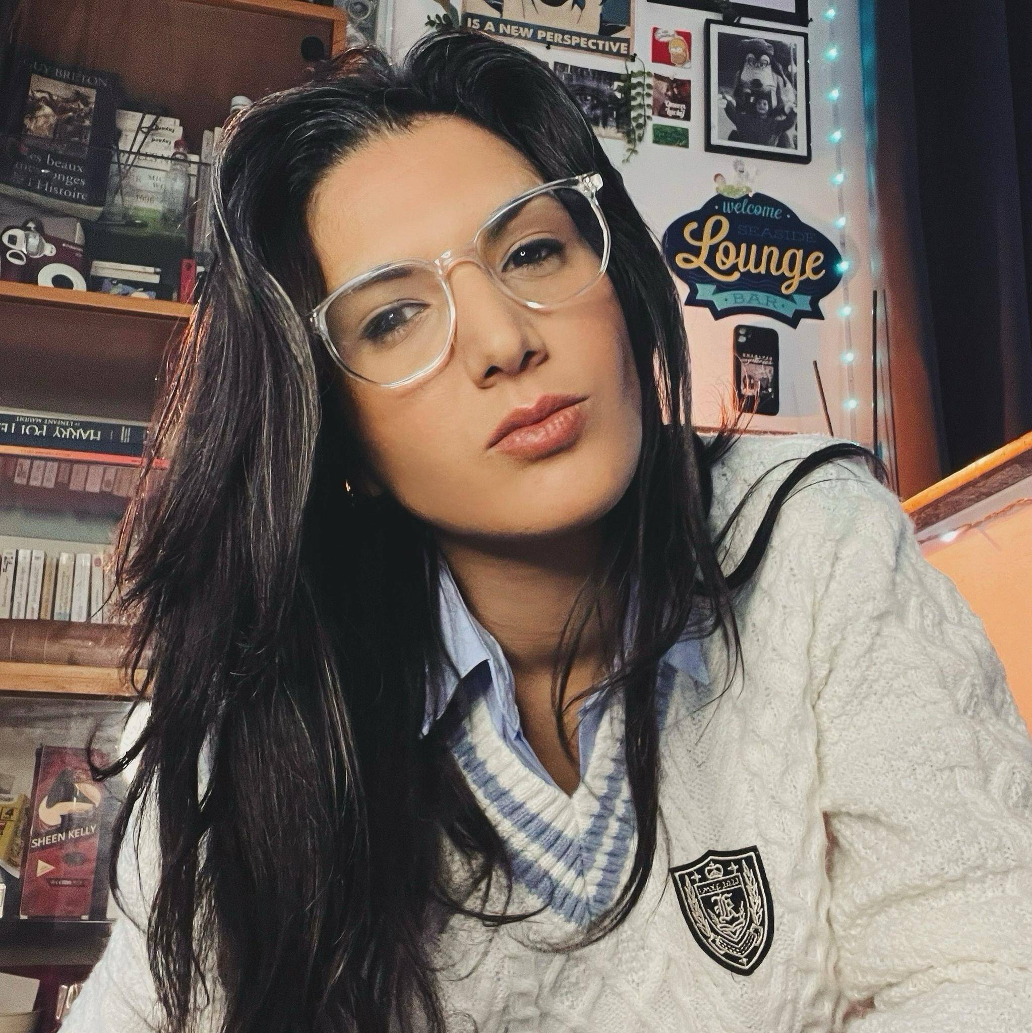 Farah R. - Création de contenu - Éditorialiste - Consultante