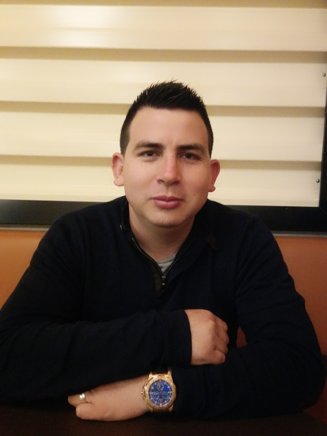 Daniel Tapasco - Mobile Engineer