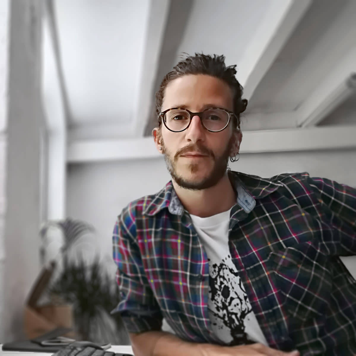 Roger Castro - Branding, motion y idenatidad visual