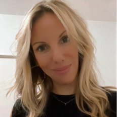 Milène B. - Assistante de direction / Office Manager